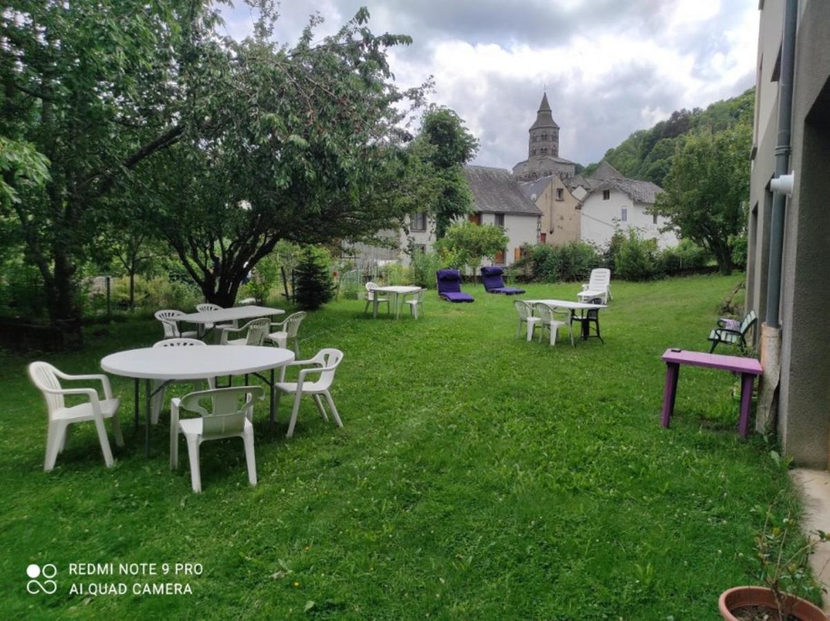 Tulipe, Appartement 5 Personnes, Entre Sancy Et Volcans D'Auvergne Orcival Extérieur photo