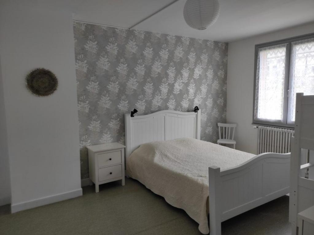 Tulipe, Appartement 5 Personnes, Entre Sancy Et Volcans D'Auvergne Orcival Extérieur photo