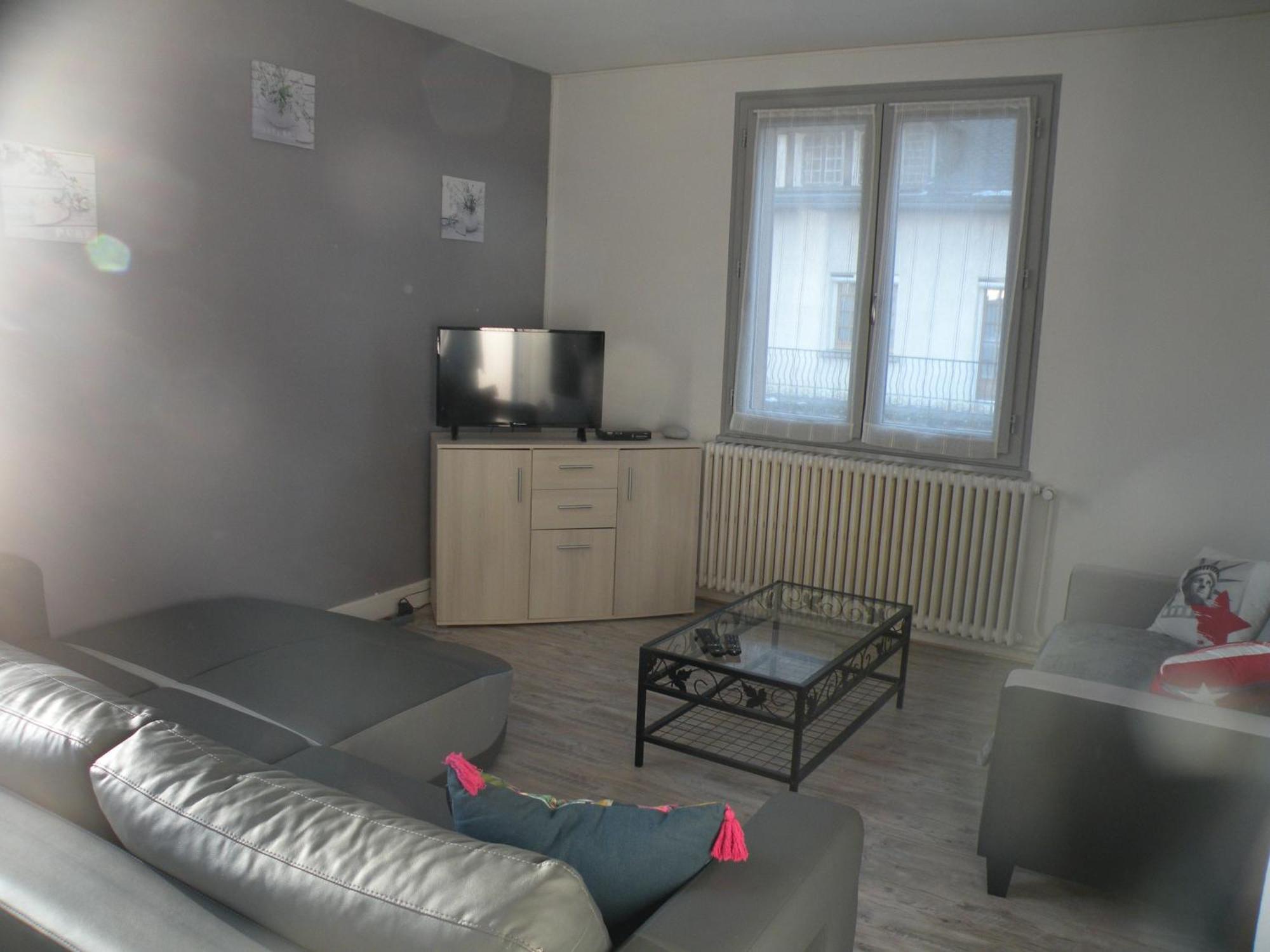 Tulipe, Appartement 5 Personnes, Entre Sancy Et Volcans D'Auvergne Orcival Extérieur photo